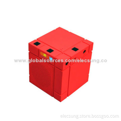 Mobile Phone Mini Speaker with Cubic Shape, FM Radio, Handsfree Function, Crystal Box on Option